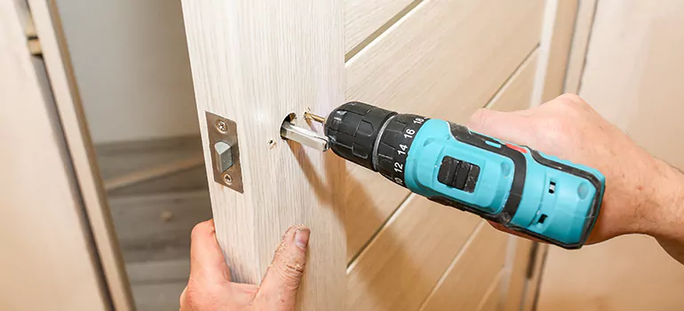 Old Door Knob Repair in Margate, FL